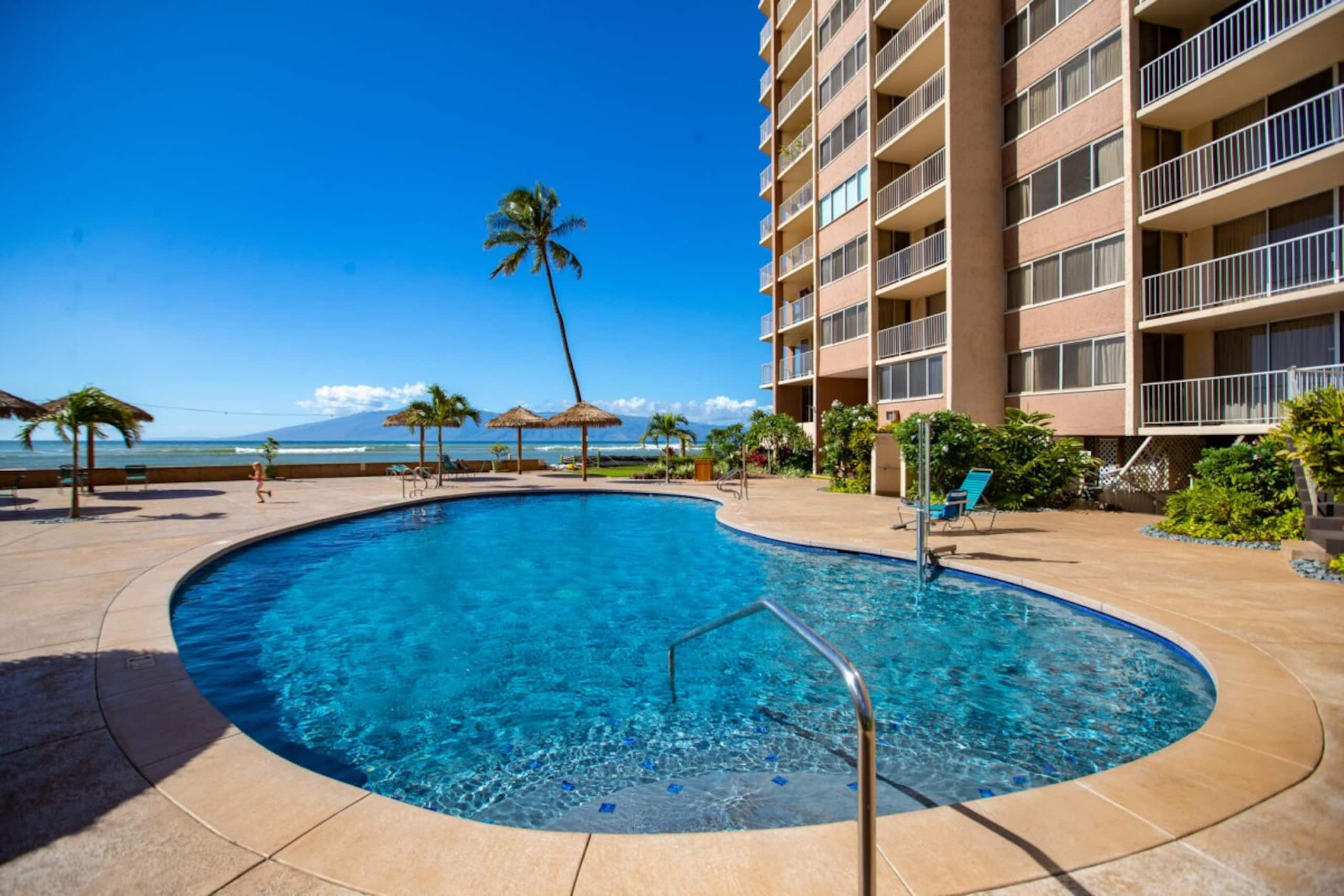 Condo in Lahaina · ★4.5 · 2 bedrooms · 3 beds · 2.5 baths - Image 24