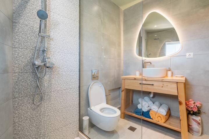 Solymar Prive Apartment sea view gallery image 4