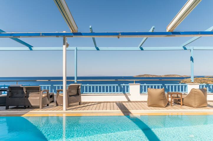 Blue Waves View Andros gallery image 5