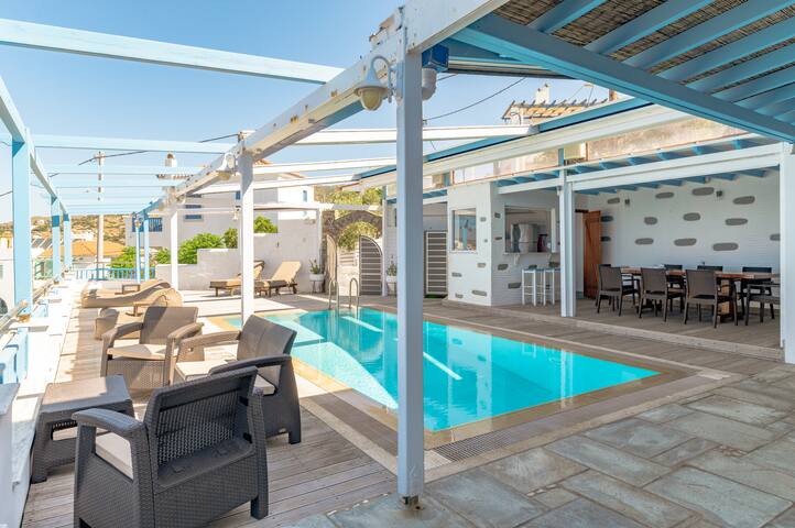 Blue Waves View Andros gallery image 3