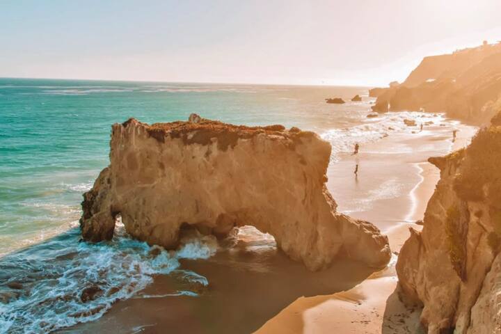 The Mod House – Home with Mountain VIEWS gallery image 5