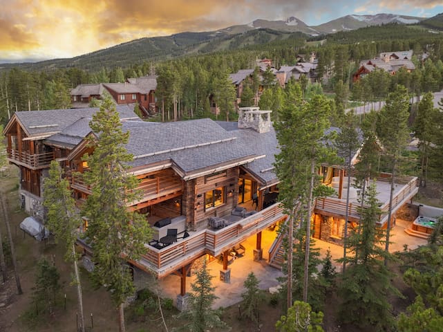 Summit At Gore managed Airbnb listing 1