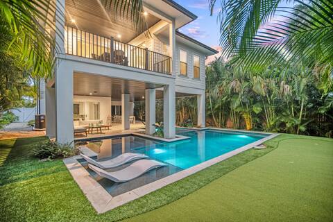Kays Landing | Steps From Beach + Heated Pool/Spa