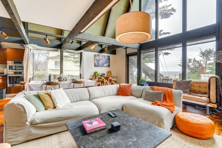 Moss Beach Oceanfront Retreat ~ 20 Mi to San Fran! gallery image 4