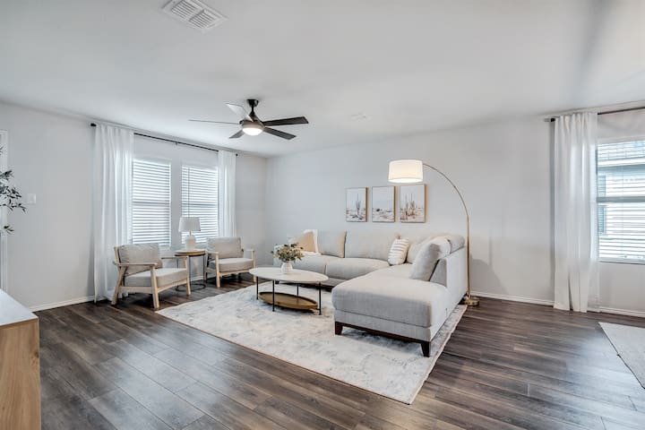 Peaceful, 3 bed/2 bath home in Haslet, TX