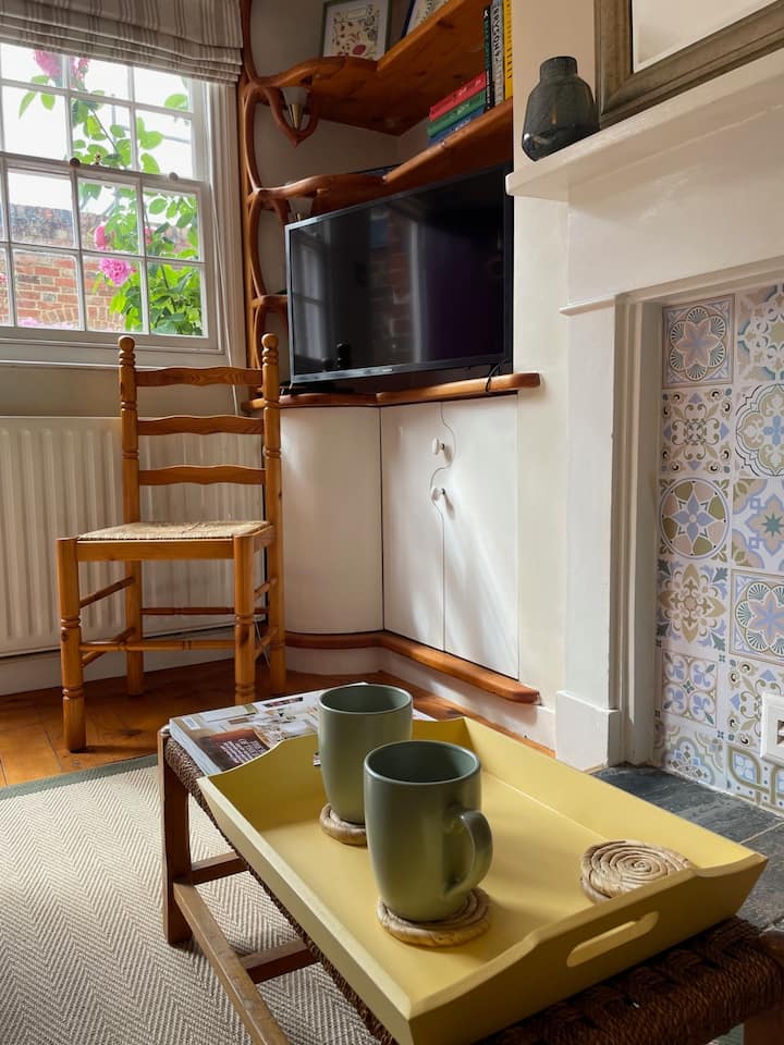 Historic Cottage In Heart Of Farnham Nr The Castle - Frensham Great Pond