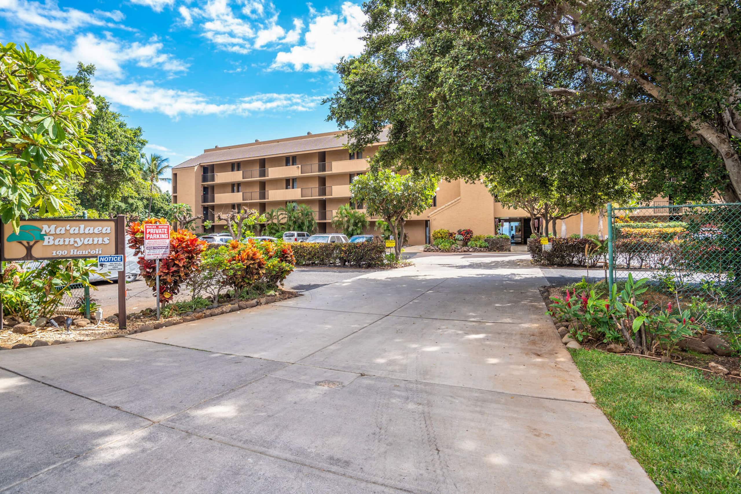 Condo in Wailuku · ★4.82 · 1 bedroom · 2 beds · 1 private bath - Image 41
