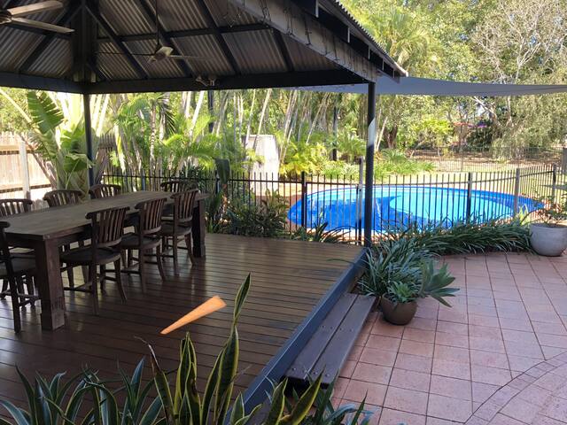 Kybra 4 Bedroom 3 Bathroom Luxury House with Pool gallery image 3