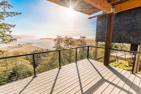 Private Deck-Amazing View-Community Pool/Hot Tub