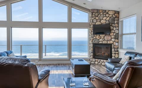 Oceanfront-Deck-Game Room-Hot Tub-Pacific Breeze