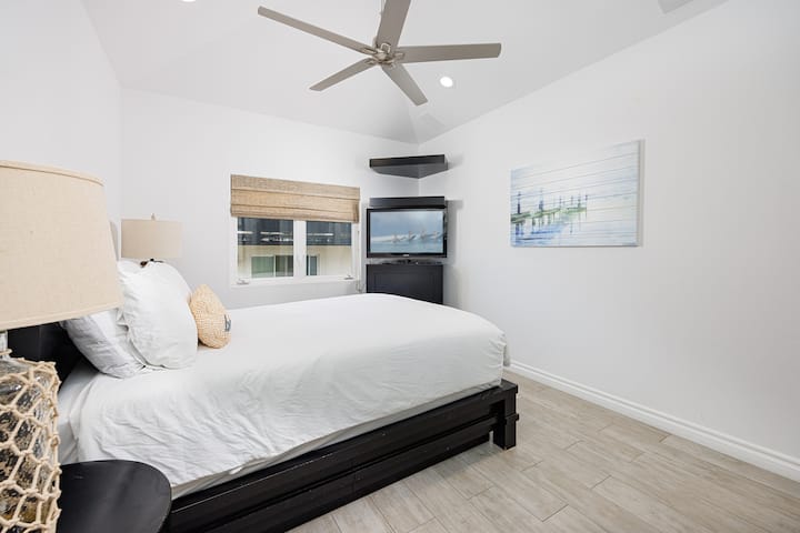 Chumba cha kwanza cha kulala