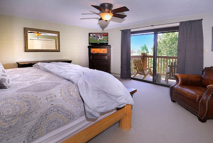 Habitación king en el segundo piso con terraza privada