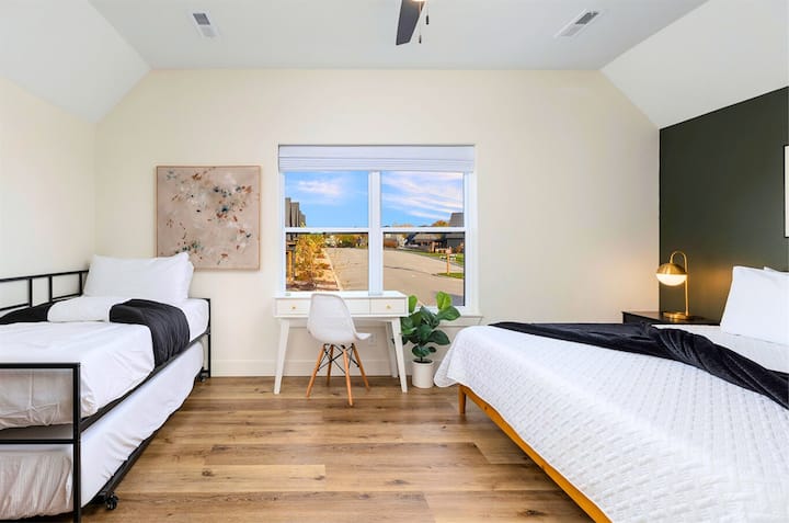 საძინებელი 4