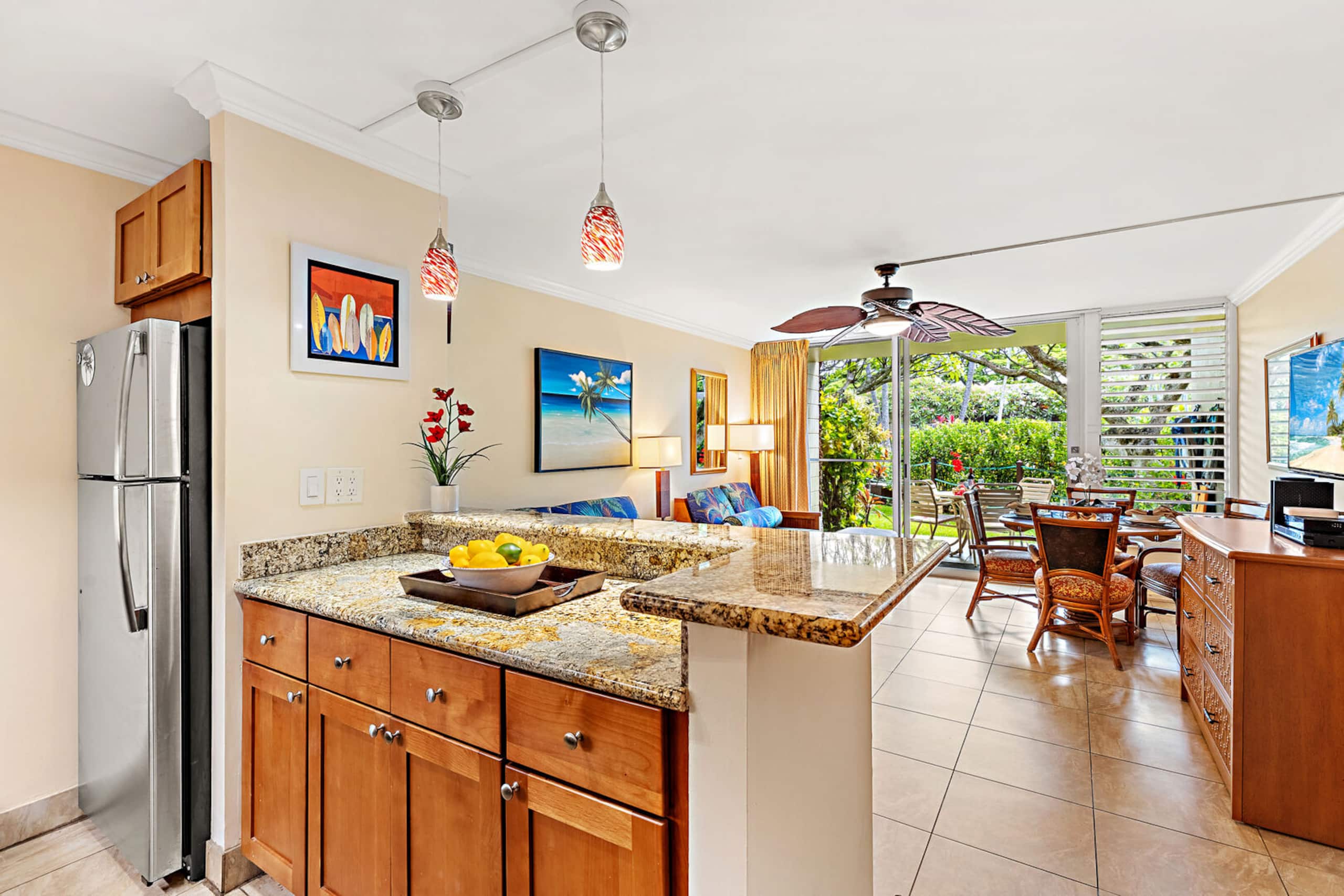Condo in Lahaina · ★4.57 · 1 bedroom · 3 beds · 1 bath - Image 16
