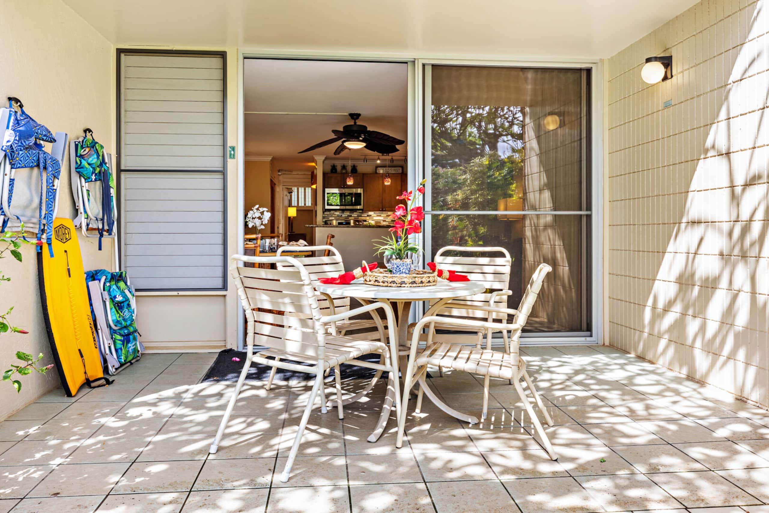 Condo in Lahaina · ★4.57 · 1 bedroom · 3 beds · 1 bath - Image 4