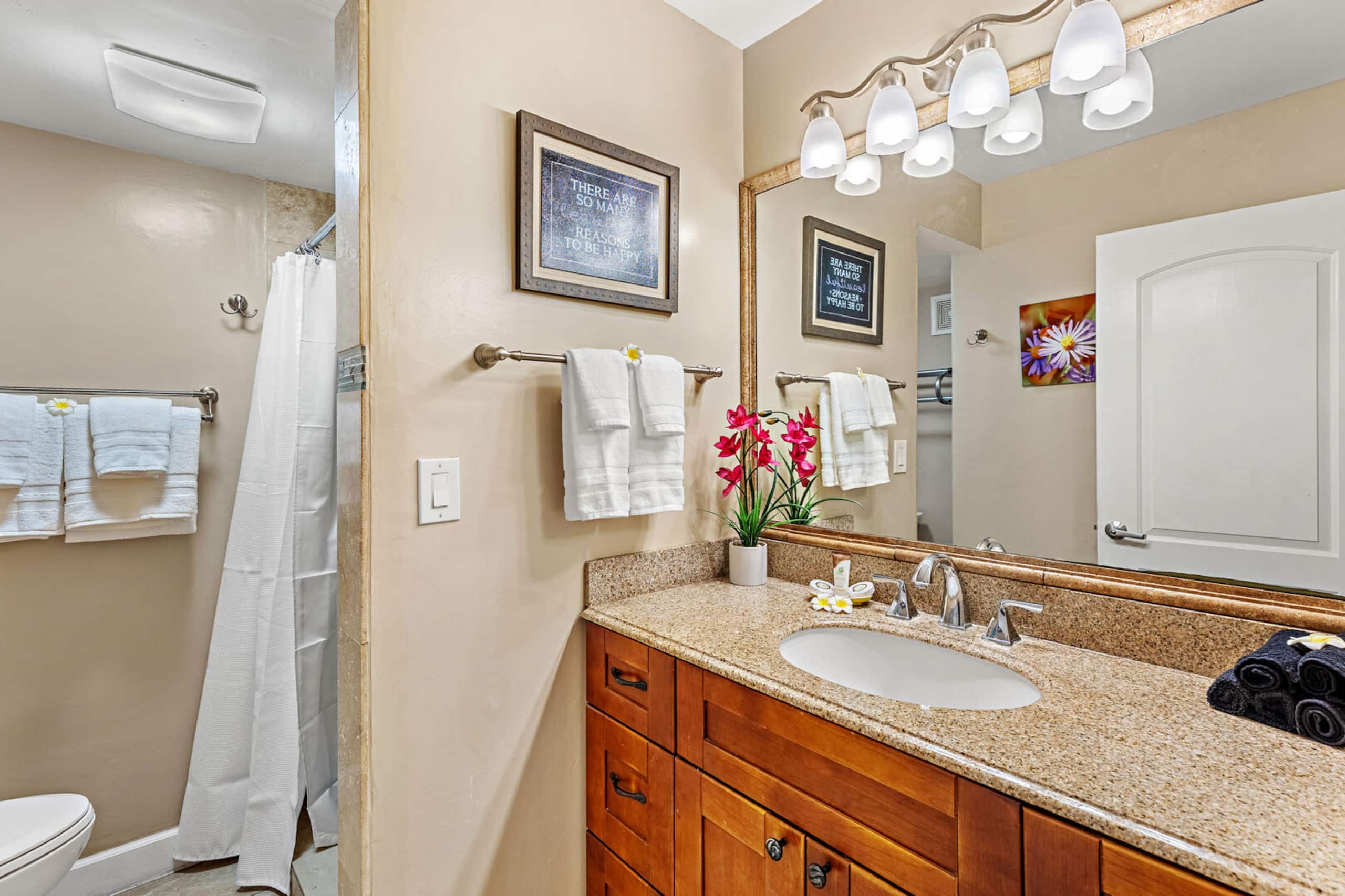 Condo in Lahaina · ★4.57 · 1 bedroom · 3 beds · 1 bath - Image 23