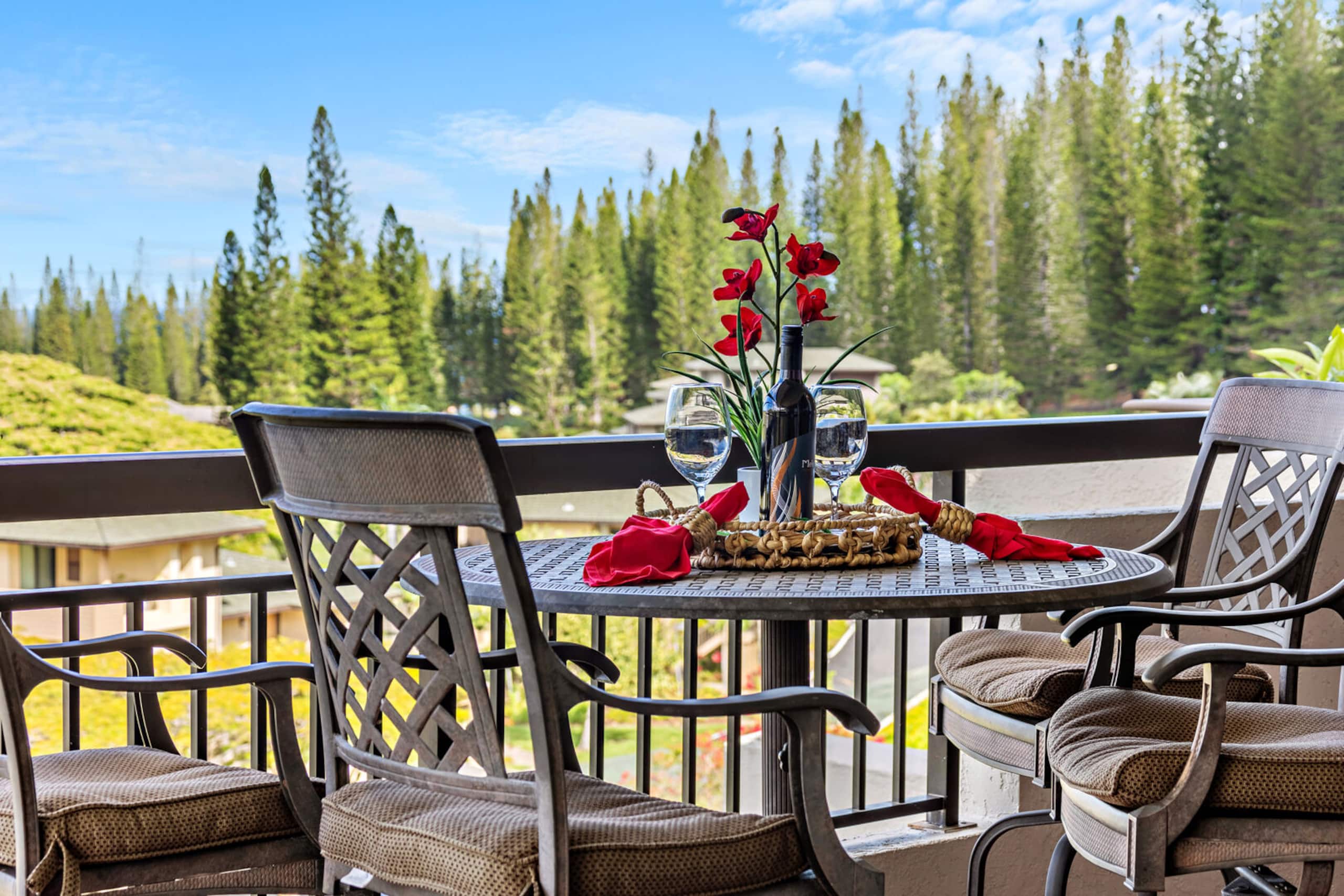 Condo in Lahaina · ★4.86 · 1 bedroom · 2 beds · 1.5 private baths - Image 2