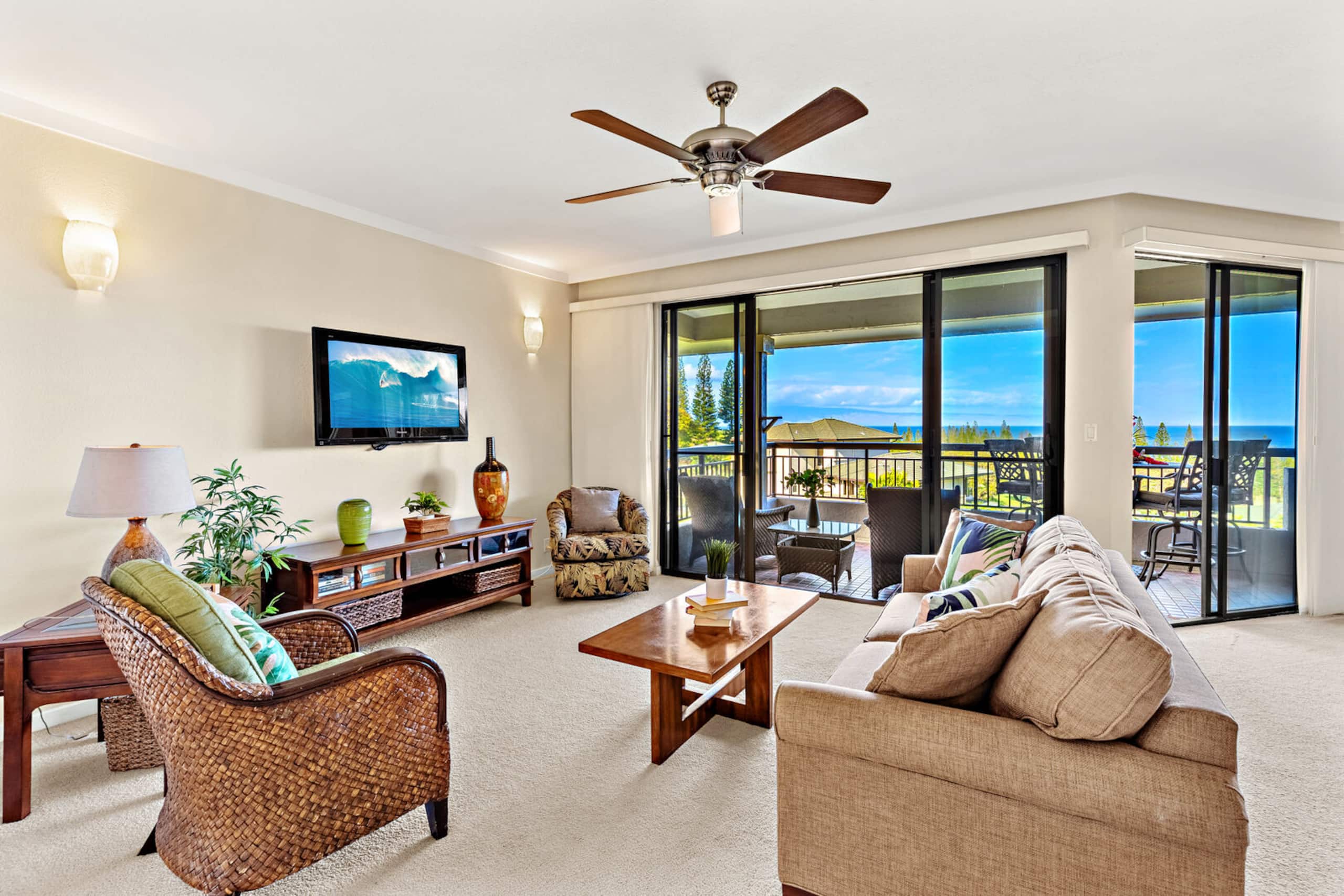 Condo in Lahaina · ★4.86 · 1 bedroom · 2 beds · 1.5 private baths - Image 16
