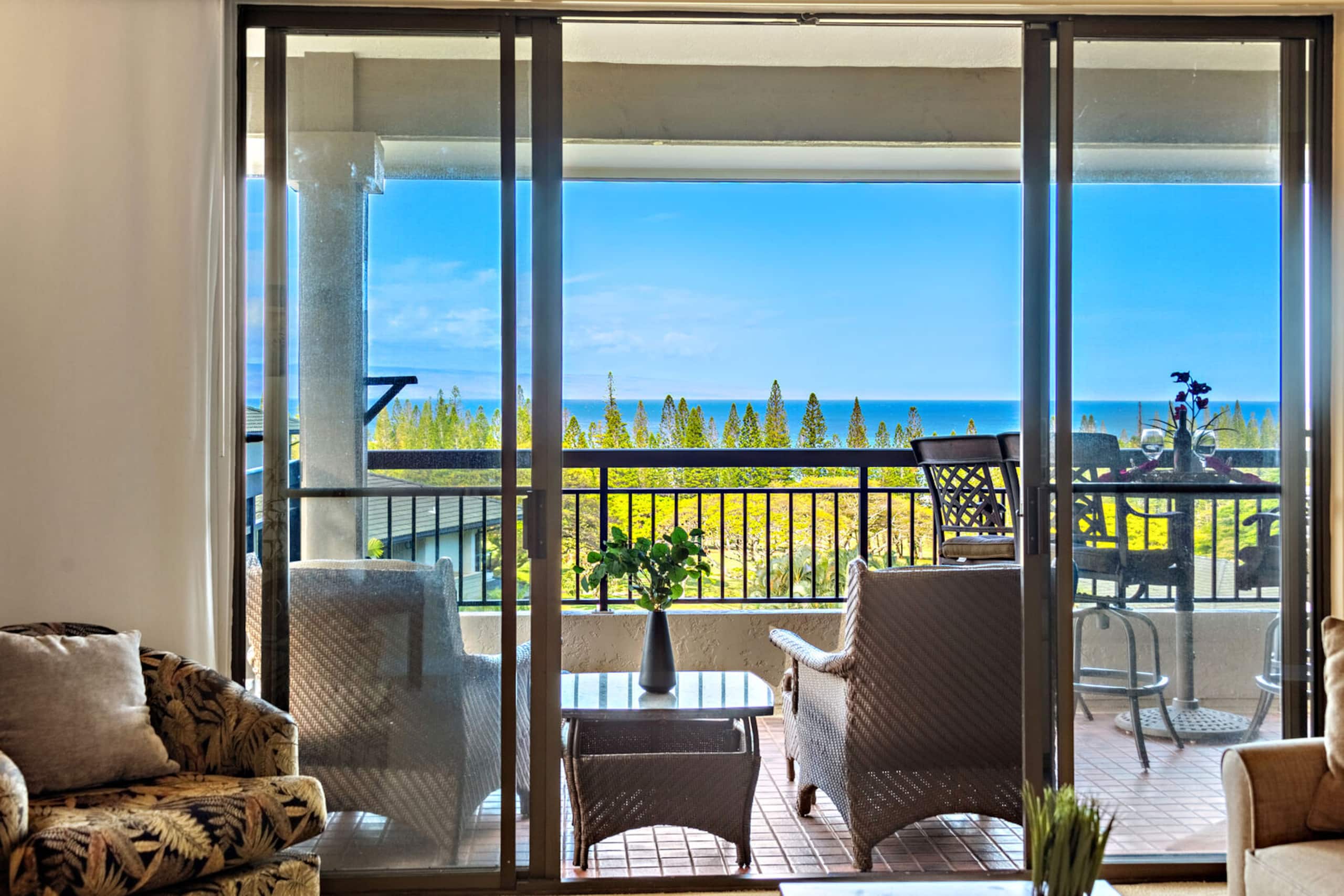Condo in Lahaina · ★4.86 · 1 bedroom · 2 beds · 1.5 private baths - Image 7