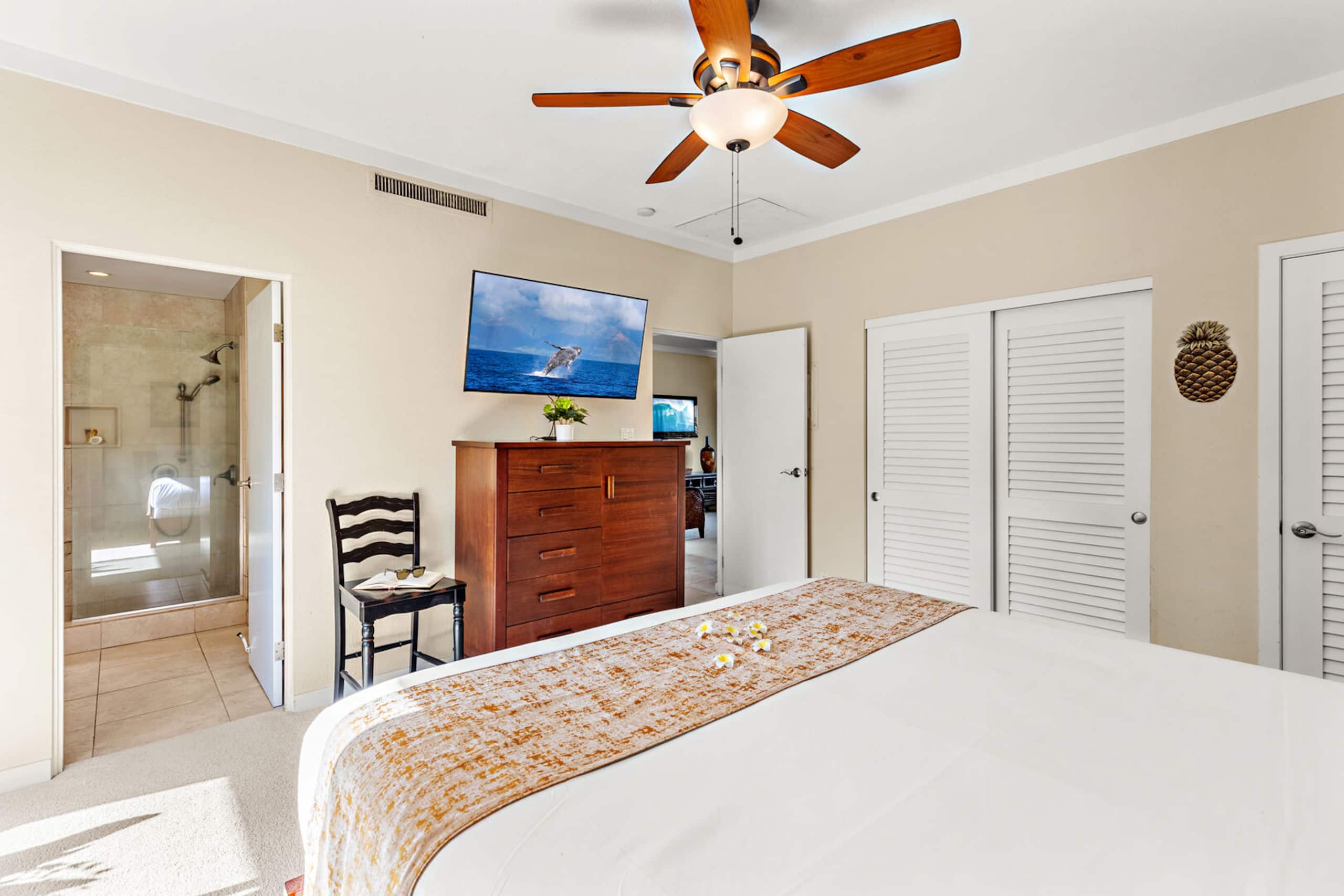 Condo in Lahaina · ★4.86 · 1 bedroom · 2 beds · 1.5 private baths - Image 20
