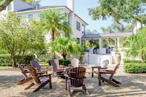 Winter Special Family home w pool steps from beach