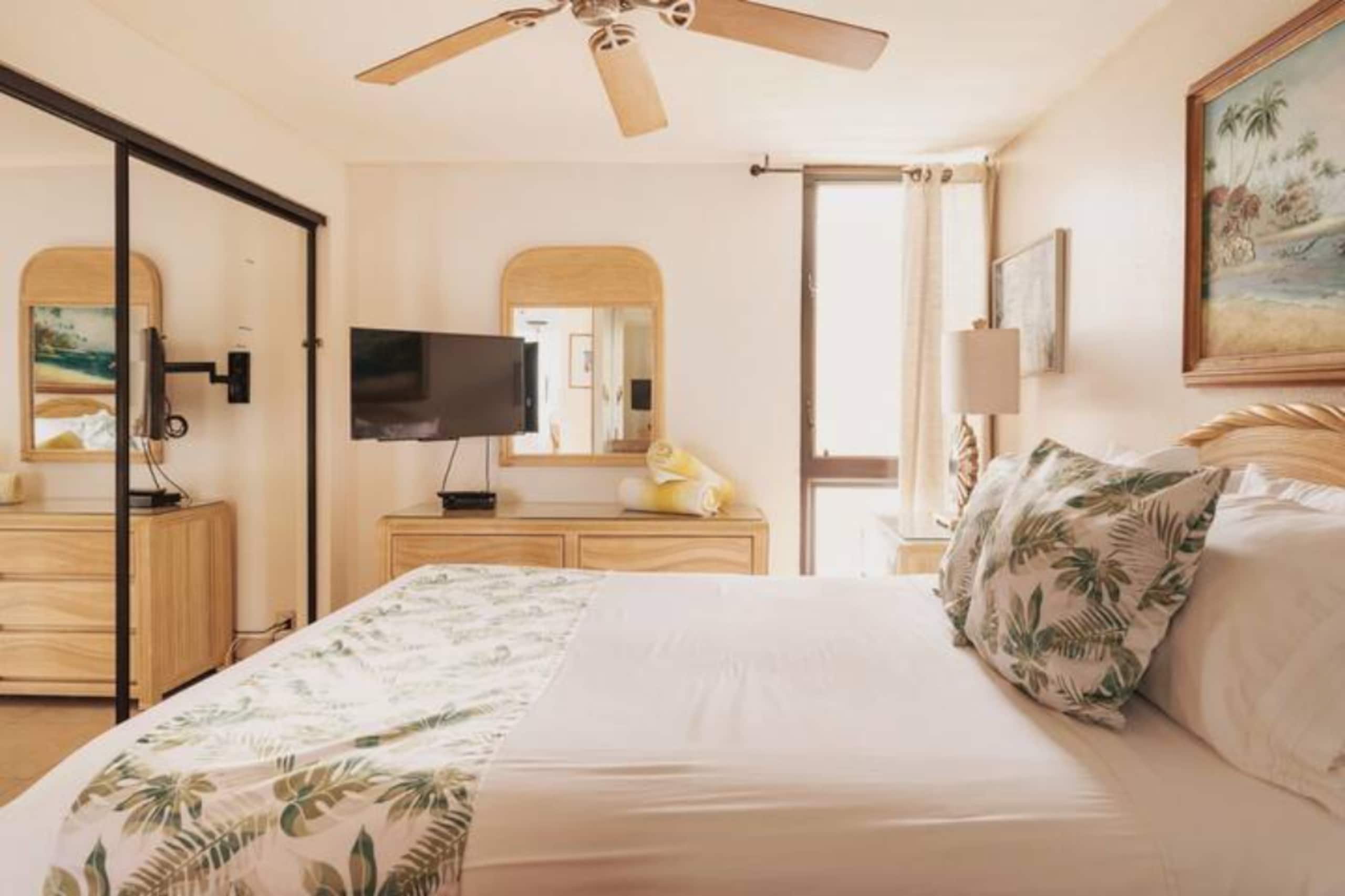 Condo in Lahaina · ★4.93 · 1 bedroom · 1 bed · 1 bath - Image 18