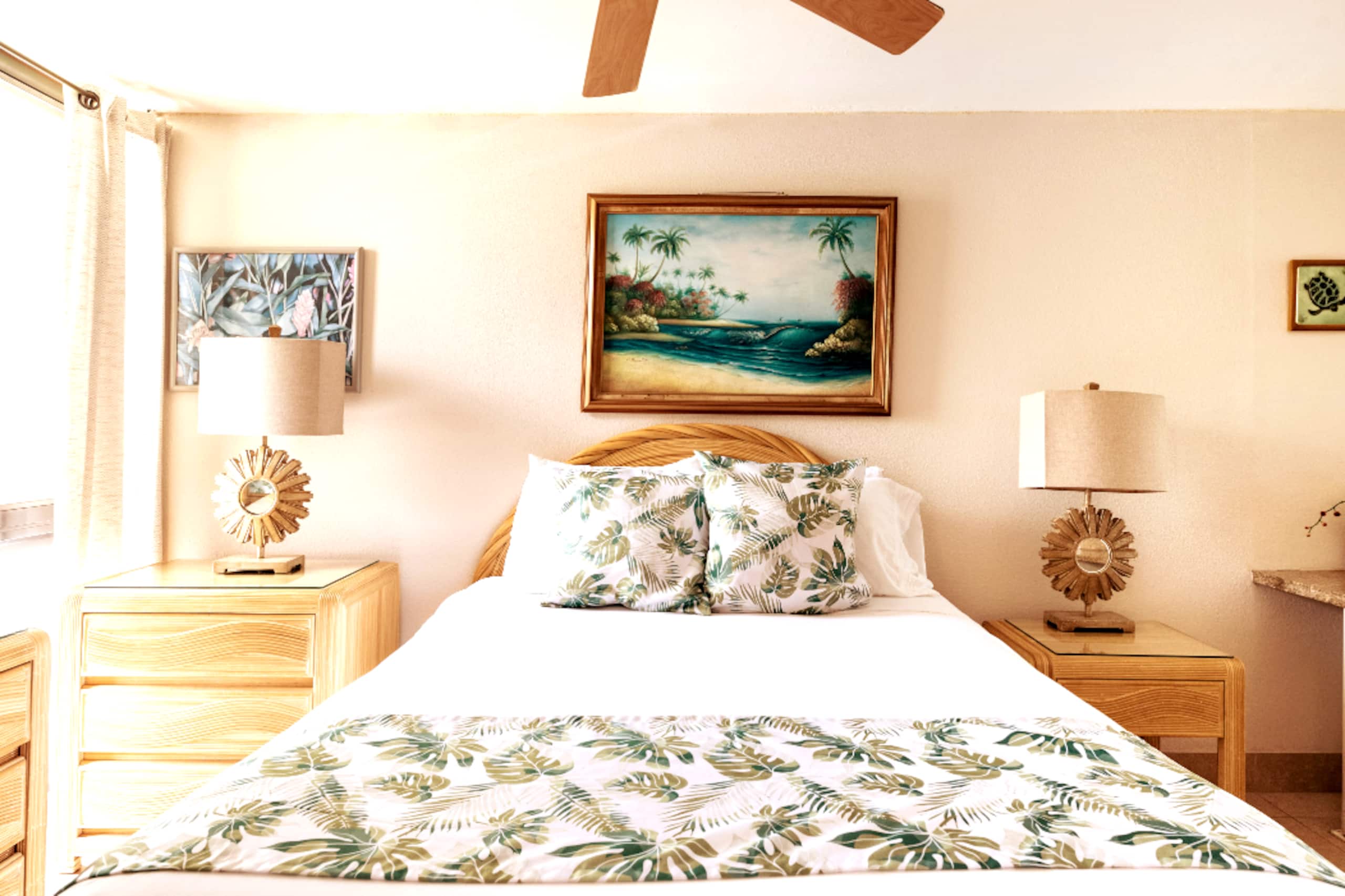 Condo in Lahaina · ★4.93 · 1 bedroom · 1 bed · 1 bath - Image 14