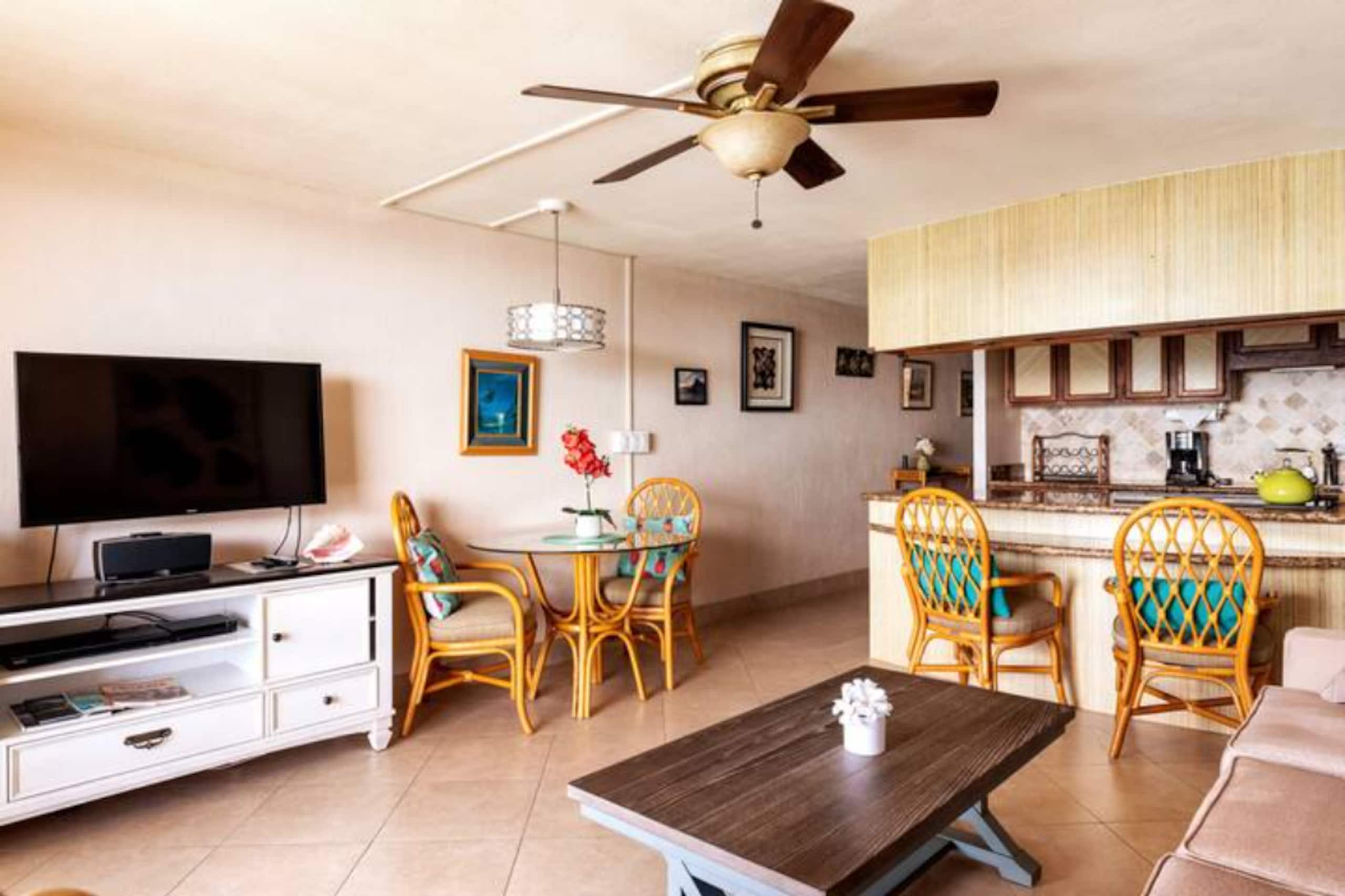 Condo in Lahaina · ★4.93 · 1 bedroom · 1 bed · 1 bath - Image 9
