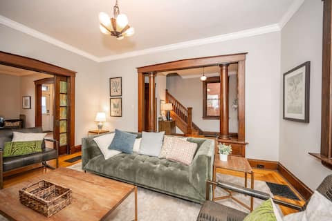 Doctor’s Retreat w/ Hot Tub