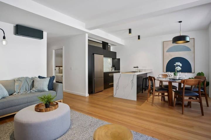 Vintage Suite At Saddlersembrace A Cafe Lifestyle - Hobart