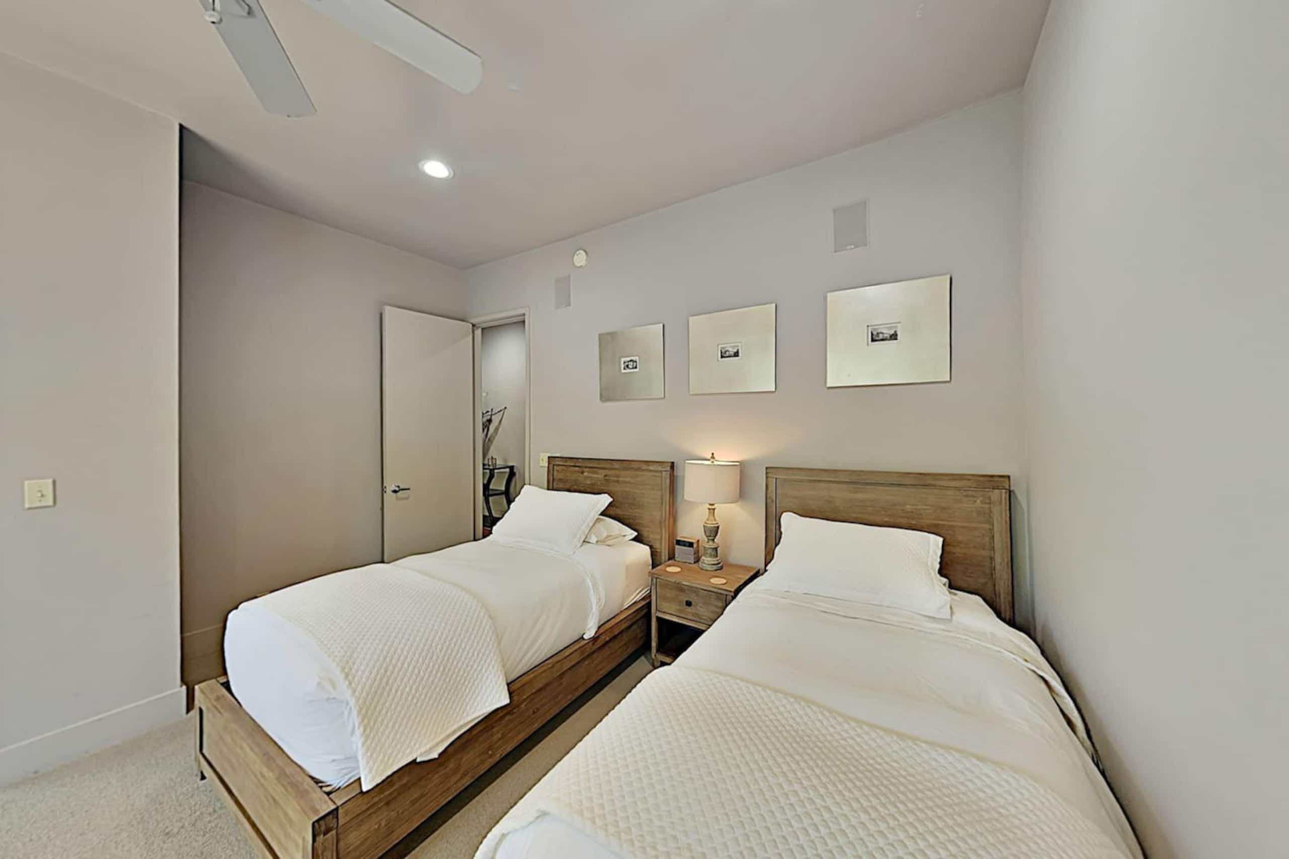 Mountain Retreat with Pool, Hot Tub & Bocce Court - Photo 22