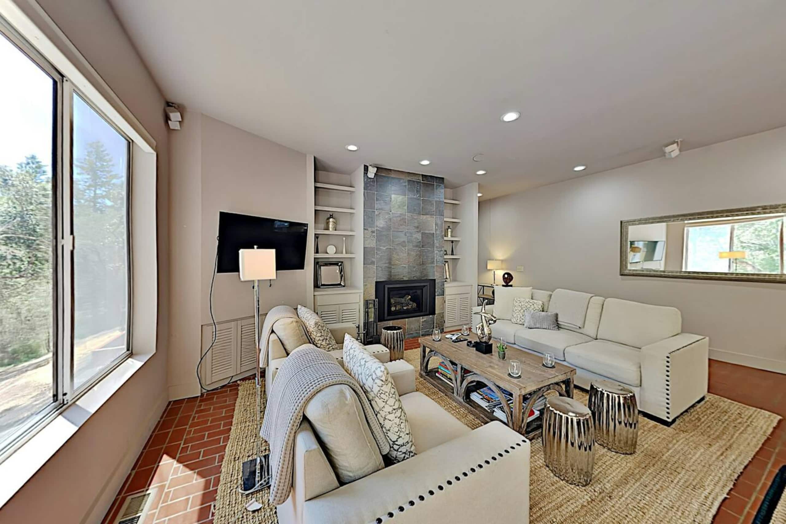 Mountain Retreat with Pool, Hot Tub & Bocce Court - Photo 14