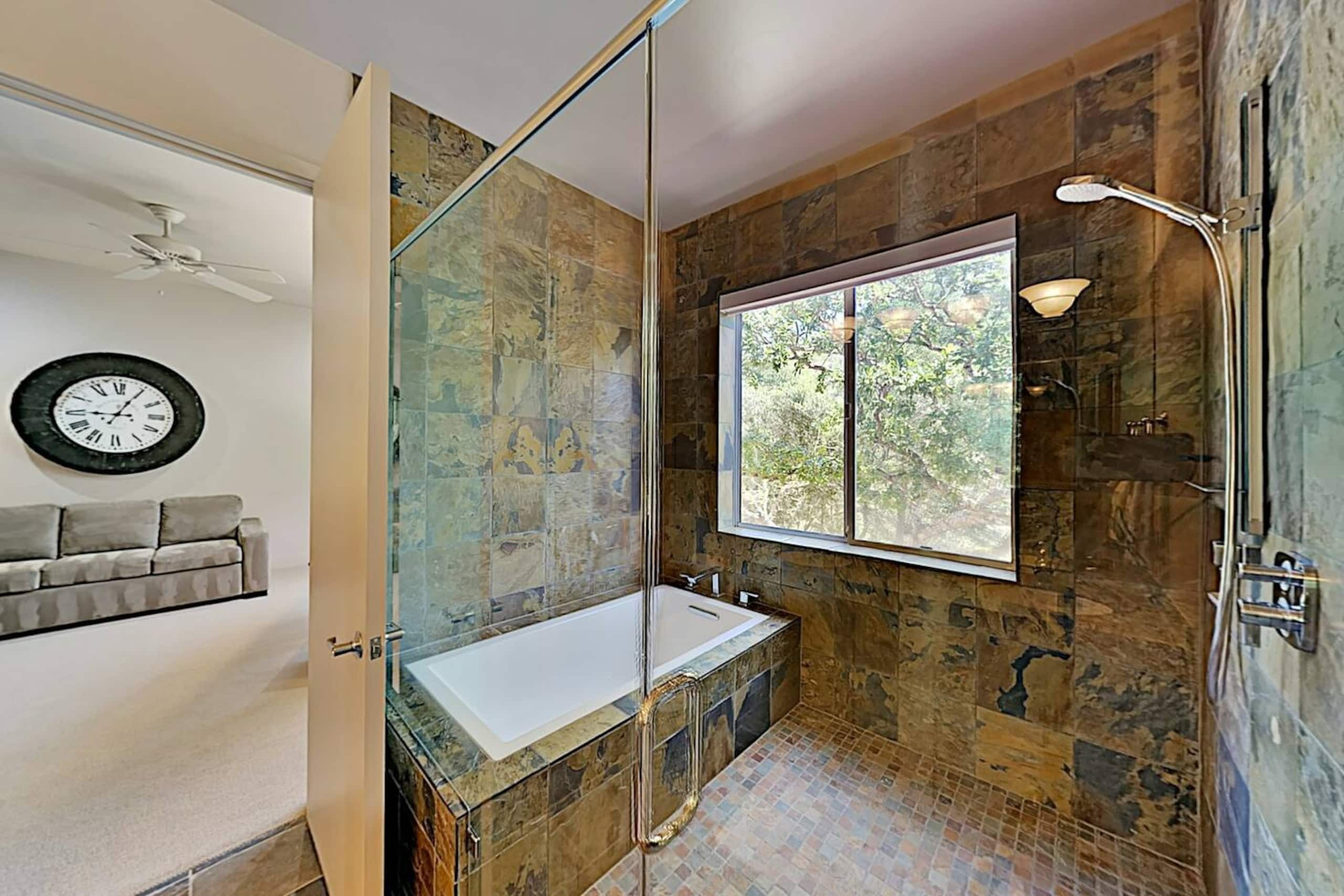 Mountain Retreat with Pool, Hot Tub & Bocce Court - Photo 24