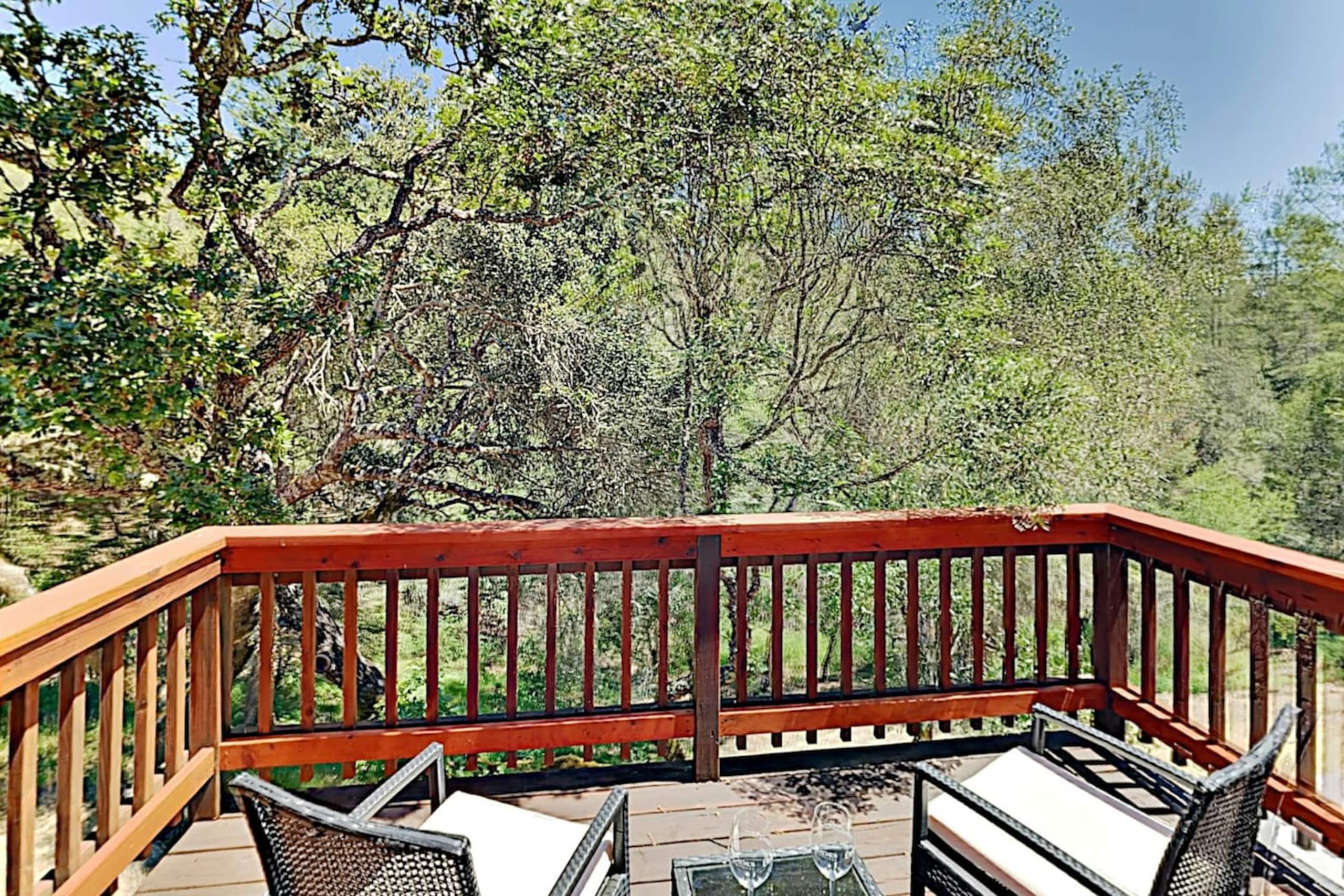 Mountain Retreat with Pool, Hot Tub & Bocce Court - Photo 11