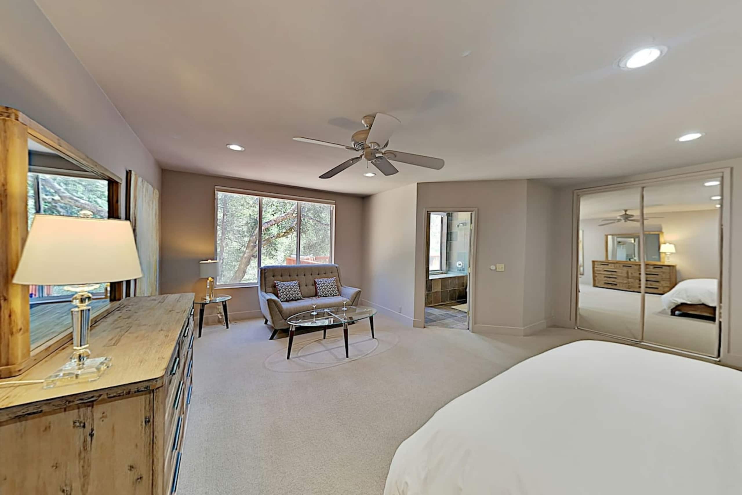 Mountain Retreat with Pool, Hot Tub & Bocce Court - Photo 18