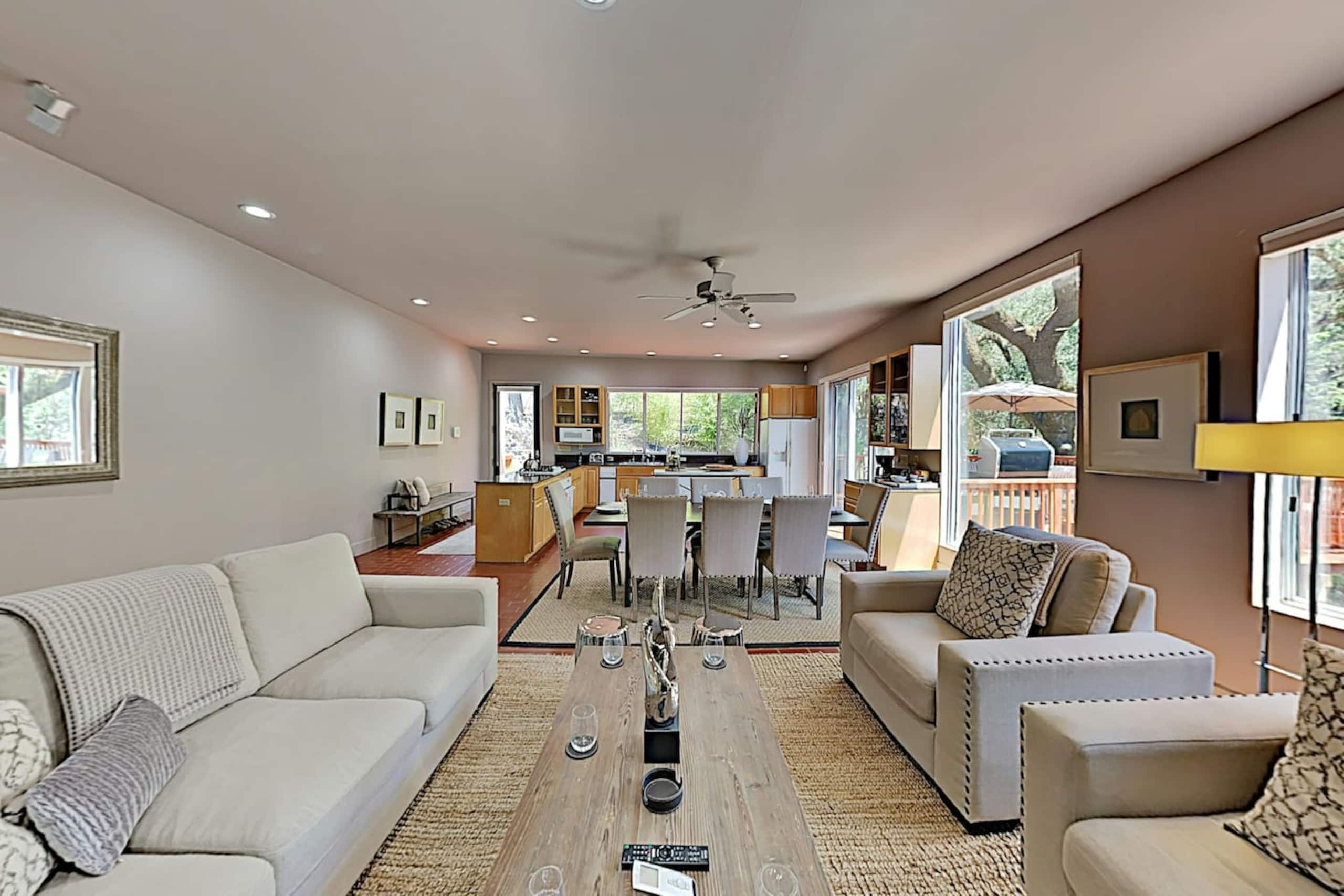 Mountain Retreat with Pool, Hot Tub & Bocce Court - Photo 16