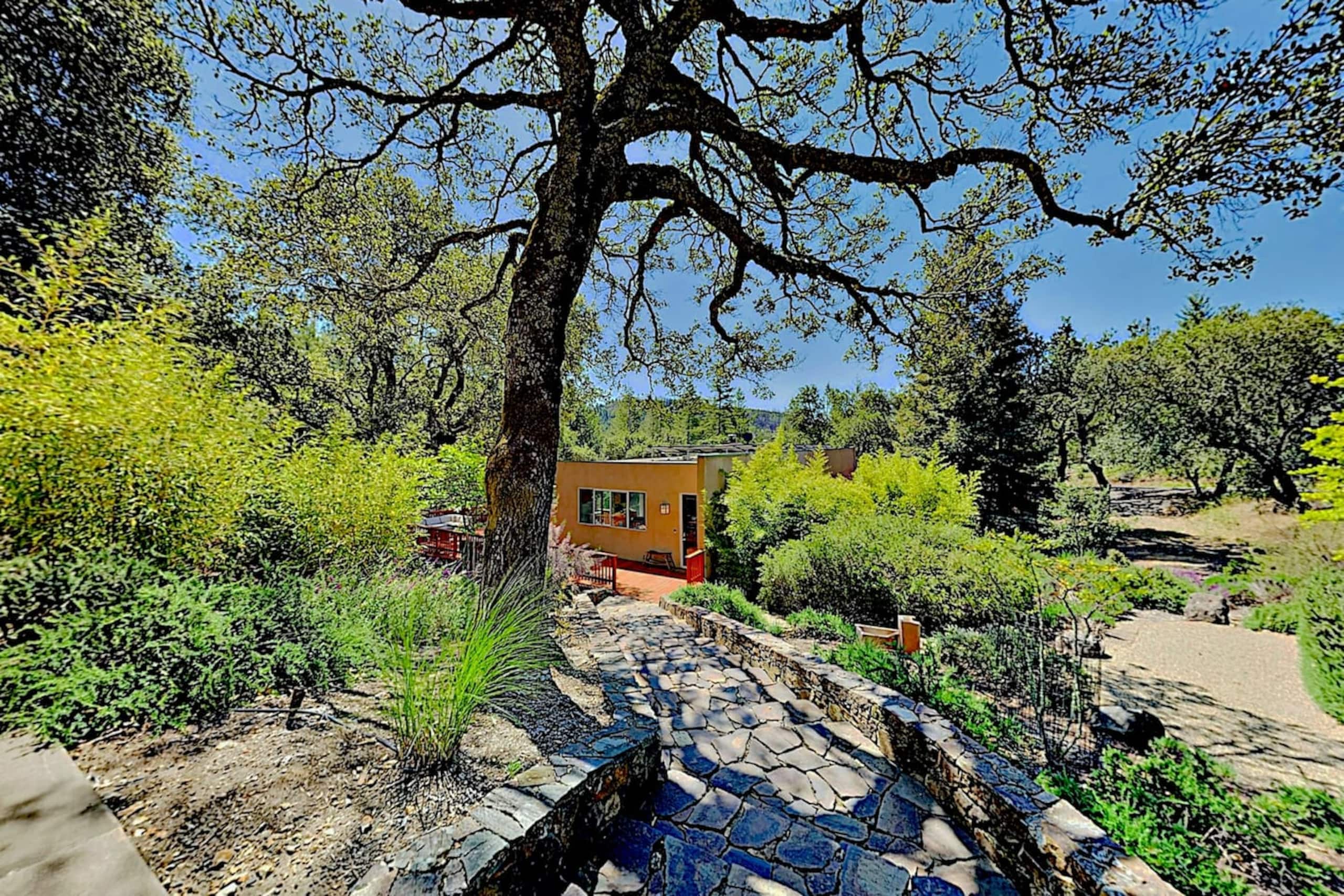 Mountain Retreat with Pool, Hot Tub & Bocce Court - Photo 41