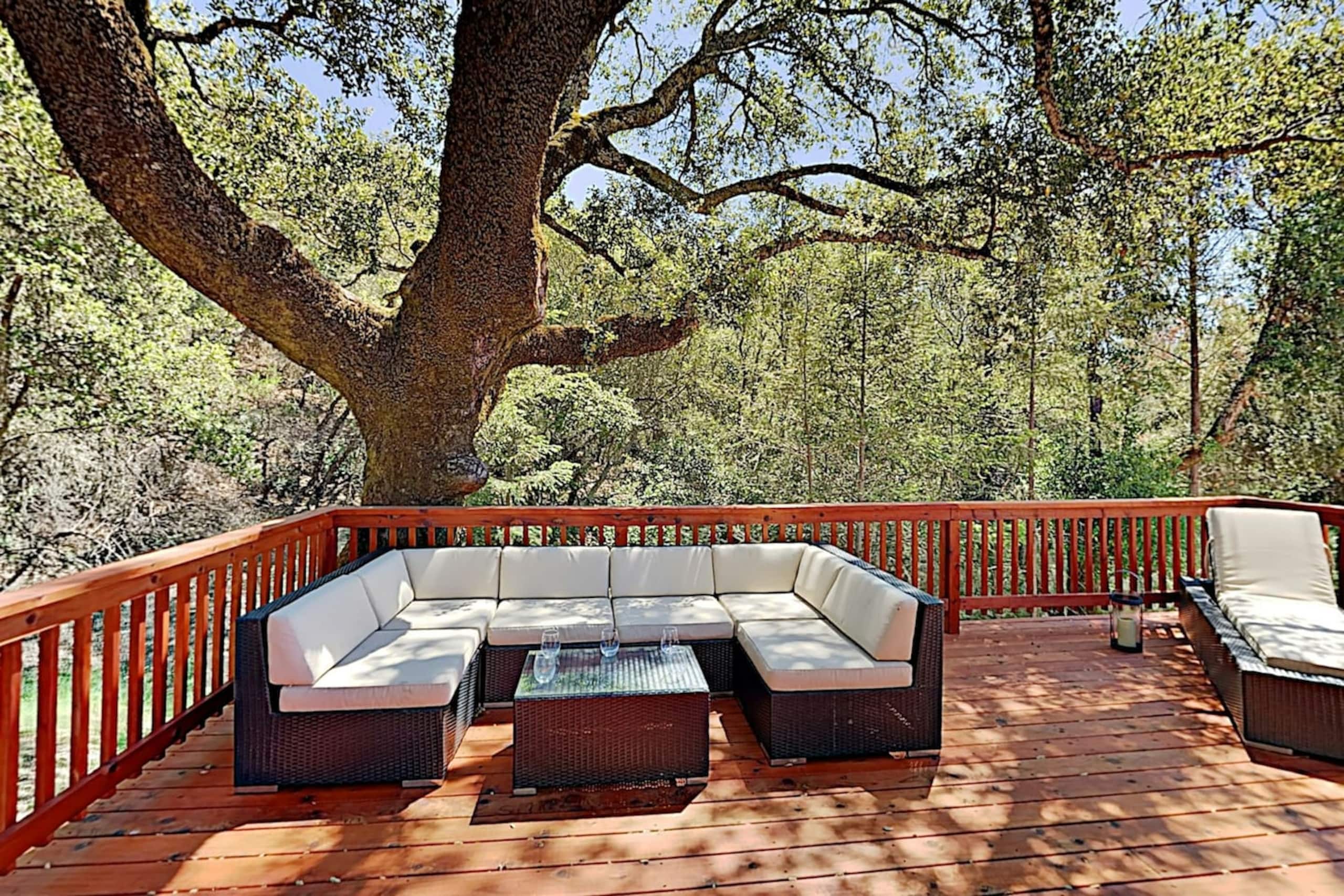 Mountain Retreat with Pool, Hot Tub & Bocce Court - Photo 10