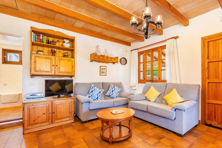 Idyllic Finca In Puerto Pollensa gallery image 4