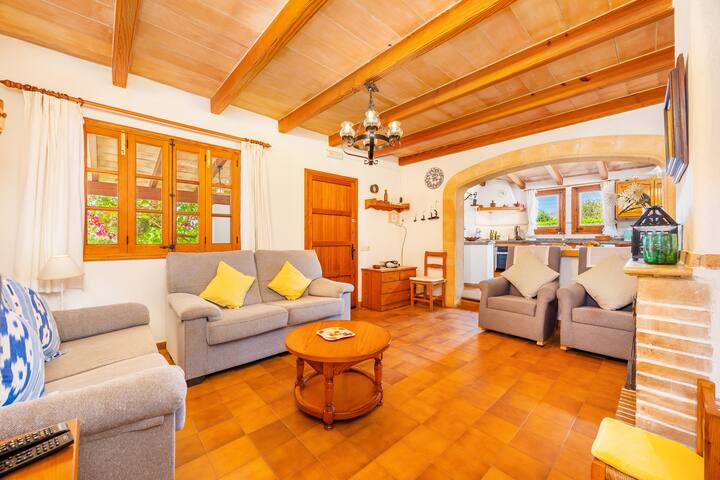 Idyllic Finca In Puerto Pollensa gallery image 5