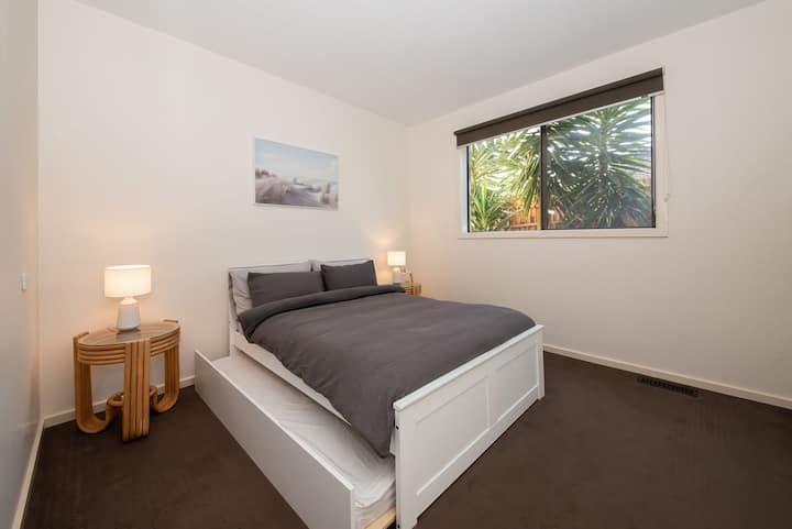 Sunrise Oasis Double Bed with Trundle Bed (made on request)