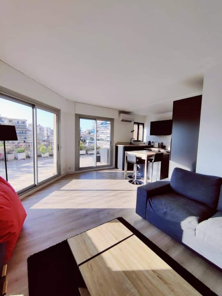 Bail Mobilité "Rooftop Côté Sud" 70m² - Apt 38m² - Nice