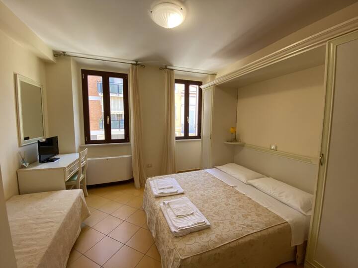 Bh4 - Doppia/tripla Vista Cortile - Porto Recanati