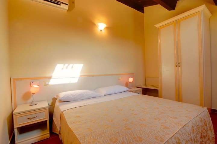 Bh6 - Qdpl Con Cucina 2°piano Vista Cort - Porto Recanati