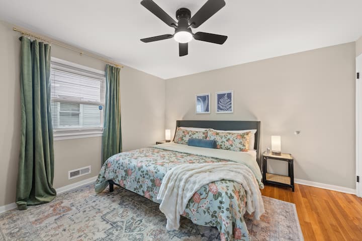 דמיינו שאתם מתעוררים לרוח הקלה של מאוורר התקרה, מתפעלים מהחום של רצפות העץ שמתחת לרגליכם. #DreamyEscape