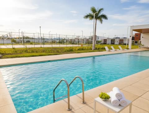 Amazing Views• Pool+Resort Amenities• Private Yard