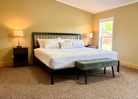 Three Bedroom House - Tahquamenon Suites Lodging