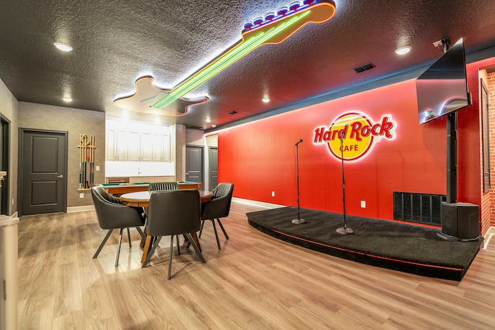 Epic 15BR Resort Escape – 6085