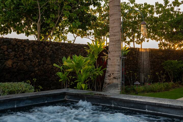 6 BR Neighboring Luxury Villas W/ Private Pools! gallery image 5