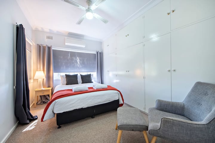 ห้องนอน 2 - เตียงควีนไซส์